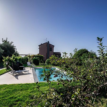 Nake Residenza Artistica Villa SantʼAlfio Dış mekan fotoğraf
