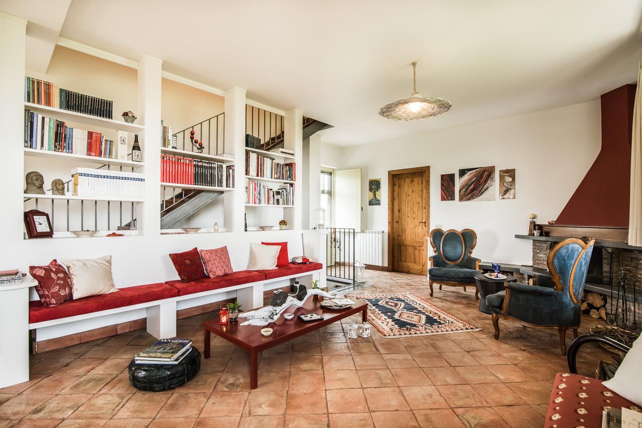 Nake Residenza Artistica Villa SantʼAlfio Dış mekan fotoğraf