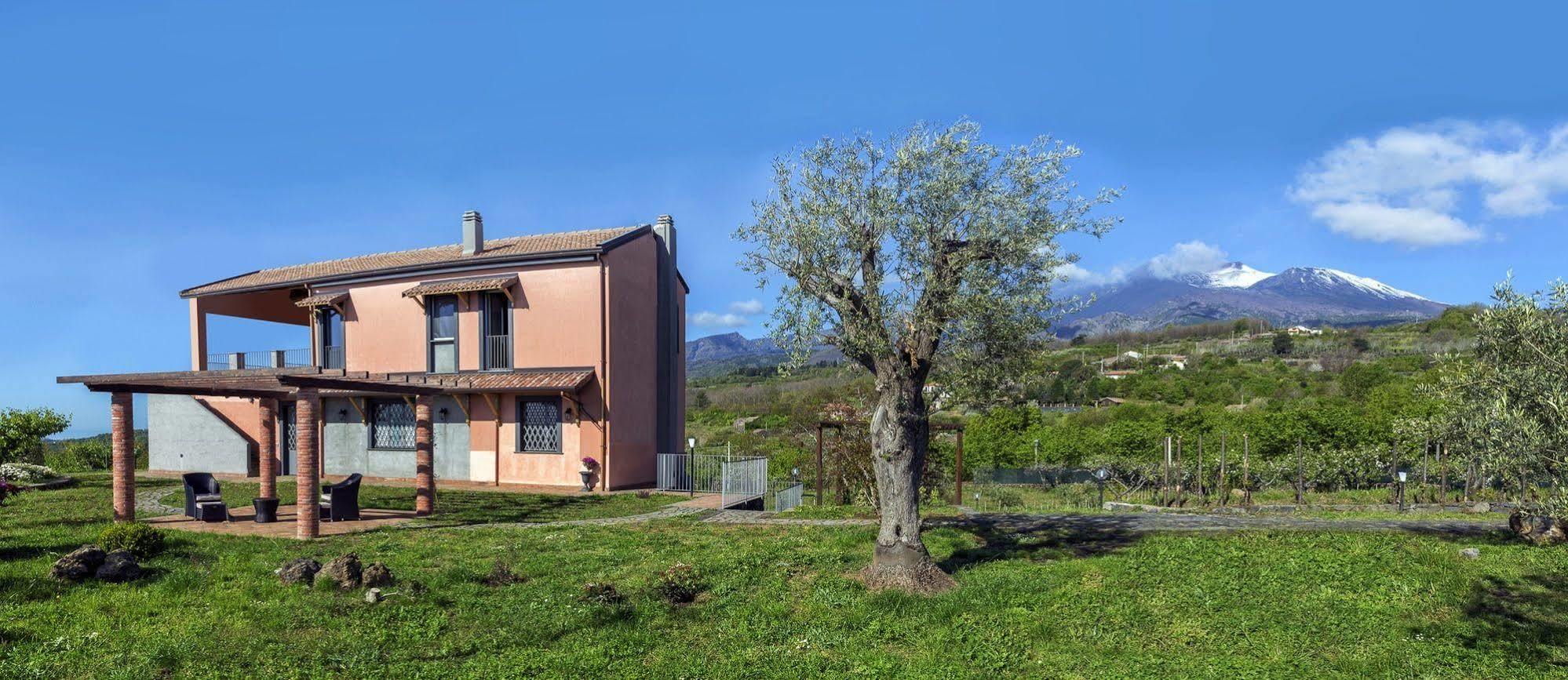Nake Residenza Artistica Villa SantʼAlfio Dış mekan fotoğraf