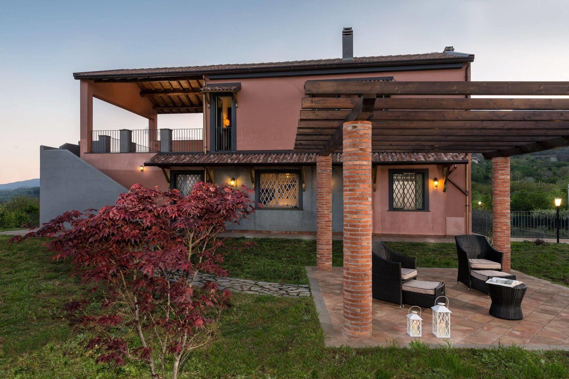 Nake Residenza Artistica Villa SantʼAlfio Dış mekan fotoğraf