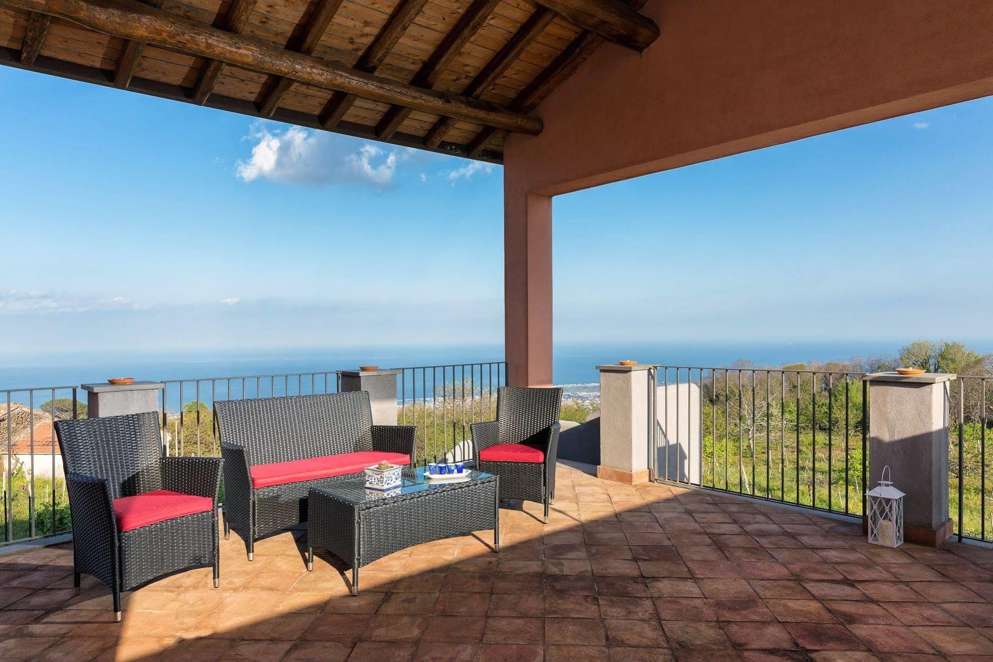 Nake Residenza Artistica Villa SantʼAlfio Dış mekan fotoğraf